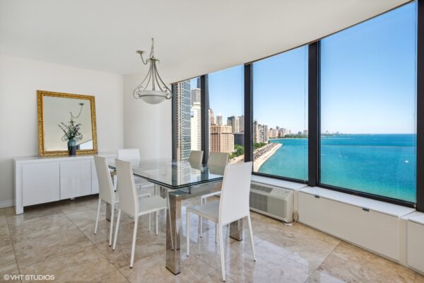 06_505NLakeShoreDrive_1704_2_DiningRoom_MRED_2000x1333