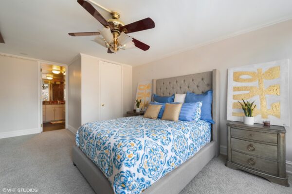 08_505NLakeShoreDrive_503_178_PrimaryBedroom_MRED_2000x1333