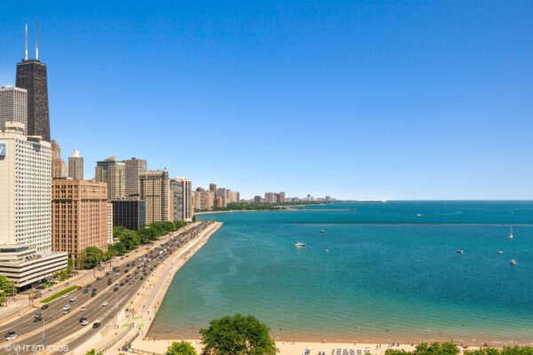 09_505NLakeShoreDrive_1704_147_View_MRED_2000x1333