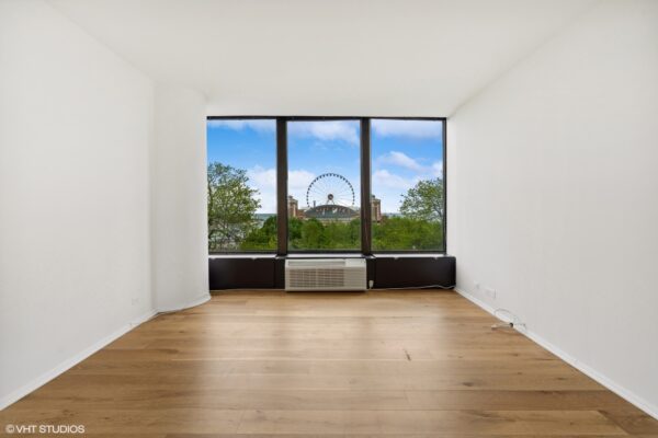 06_505NLakeShoreDrive405_154_3rdBedroom_MRED_2000x1333
