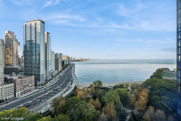 09_505NLakeShoreDr2116_147_View_MRED_2000x1333