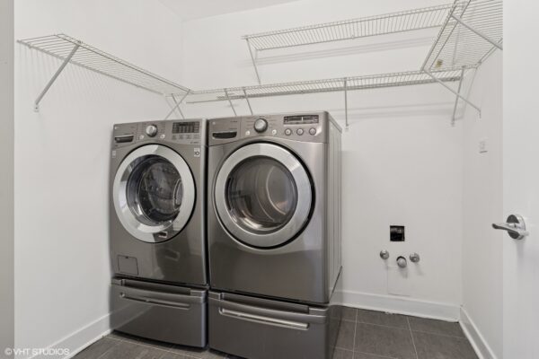 11_505NLakeShoreDr_5908_44_LaundryRoom_MRED_2000x1333